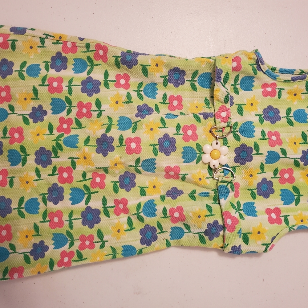 Girl's dress size 3T floral print heavy weight.